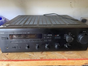 lot 190 image: Yamaha receiver