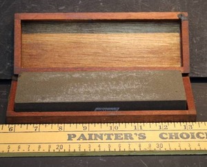 NORTON SHARPENING STONE IN WOOD CASE   INDUSTRIAL TOOLING