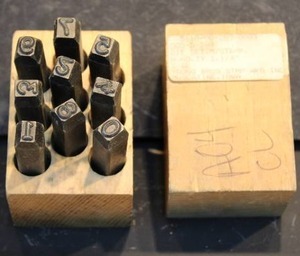 YOUNG BROS STAMP WORKS DIE SET, 14 INCH IN WOOD BOX USA   INDUSTRIAL TOOLING