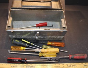 TOOLBOX  SCREWDRIVERS