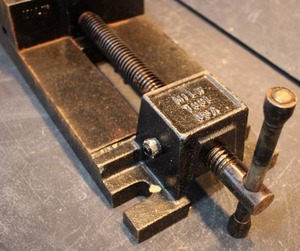 DRILL PRESS VISE