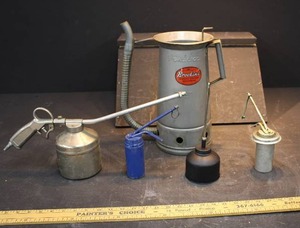 MISC OIL CANS