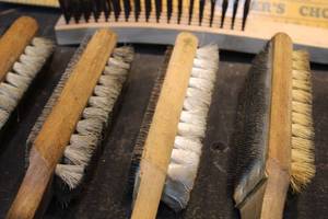 LOT OF MISC. BRUSHES