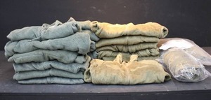 LOT OF 21 ARMY FLEECES