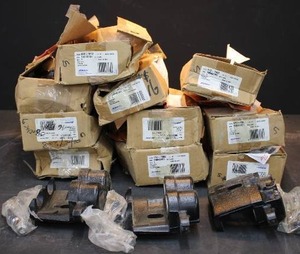 LOT OF 13 NEW AC DELCO 172-1592 GM#18040101 BRAKE CALIPERS