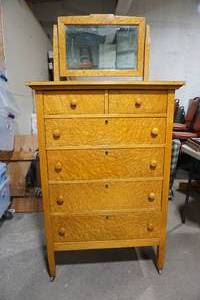 Dresser
