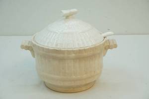 Serving bowl and spoon