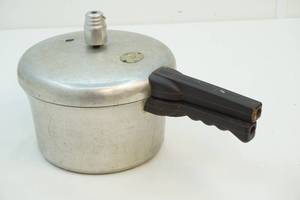 Pressure cooker
