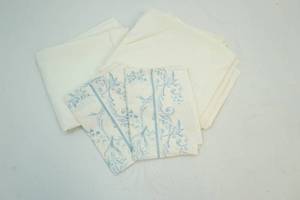 Sheet set with pillow cases