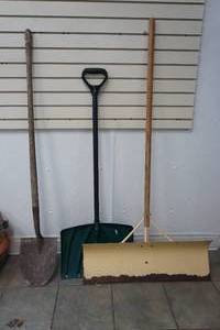 Lawn and garden tools