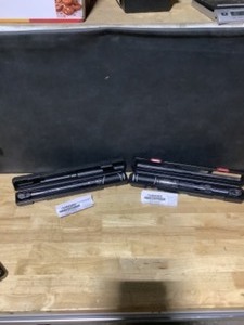 Husky 20 ft. lbs to 100 ft. lbs 38 in. Drive Torque Wrenchs. See Pictures