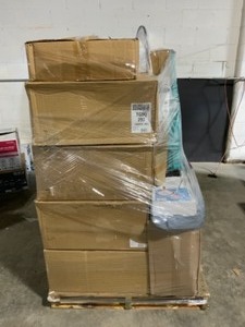 Pallet of Outdoor Patio Cushions, Throw Pillows, Umbrellas, Base & More Various Conditions. See Pictures