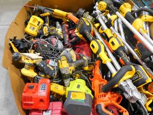 lot 17 image: WHOLESALE PALLET LOT OF POWER TOOLS FOR PARTS  REPAIR