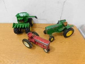 lot 6 image: Farm Toy Lot