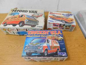 lot 9 image: (5) Model toy Cars