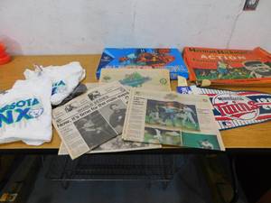 lot 14 image: Vintage sports Game  Toy  Collectible lot