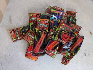 lot 41 image: Lot of (20) Ghoulish Glow Bracelets & Necklaces
