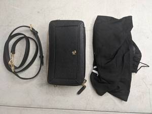 lot 356 image: Ralph Lauren Danna Black WalletCrossbody 