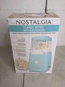 lot 451 image: Nostalgia Classic Retro 12-Cup Hot Air Popcorn Maker
