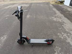 lot 480 image: XPRIT ES-07 8.5-Wheel Foldable Electric Kick Scooter