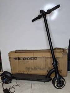 lot 486 image: GlareWheel ES-S8 36V Electric Scooter