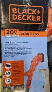 lot 600 image: Cordless 20V MAX&nbspString Trimmer and Sweeper Combo Kit