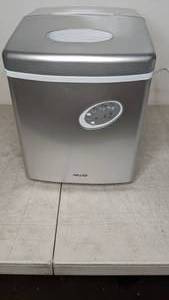 lot 587 image: NewAir Portable Countertop Ice Maker