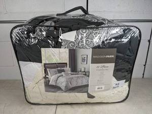 lot 559 image: Madison Park Anouk Jacquard Silver 12-Pc. Queen Bed Set 