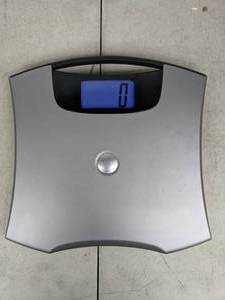 lot 245 image: Taylor Electronic Digital Bath Scale