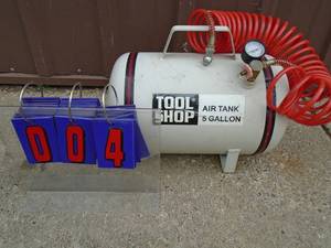 Tool Shop 5 gal air tank with hose. As shown.