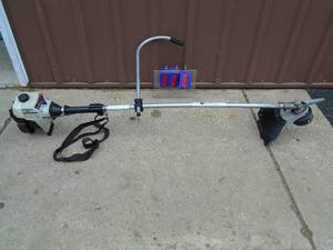 Ryobi model 780 weed trimmer. Tested & works. As shown.