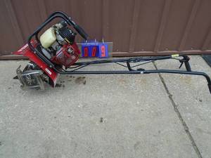 Honda Harmony mini tiller. Tested & works. Motor runs but tines dont turn. As shown.