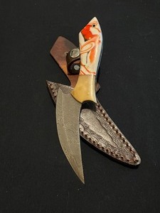 Unique Custom Damascus Steel Knife