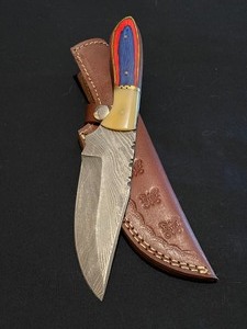 Superb Custom Damascus Steel Knife