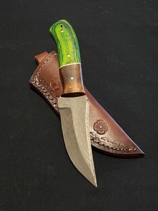 Great Looking Custom Damascus Steel Knife