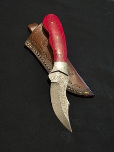 Stunning Custom Damascus Steel Knife