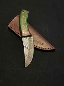 Fantastic Custom Damascus Steel Knife