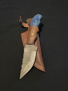 Great Looking Custom Damascus Steel Knife