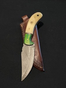 Great Looking Custom Damascus Steel Knife