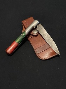 Fantastic Custom Damascus Steel Folding Knife