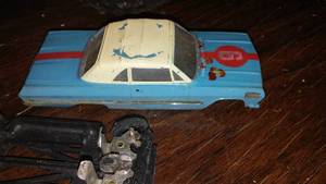 lot 38 image: Vintage Toys