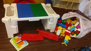 lot 62 image: Lego Lap Top Travel Tray and Pieces.