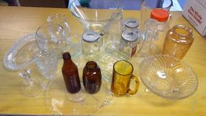 lot 78 image: Beer Pouring Pitcher and Vintage Certo Pectin Bottle , tote and more.