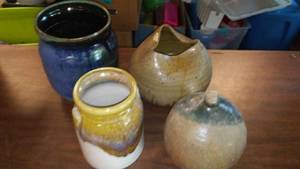 lot 156 image: Pottery (4)
