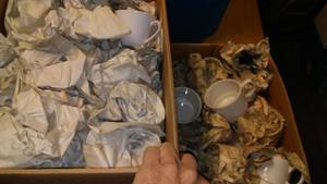 lot 174 image: NEW Cups (92) & Mugs (10)