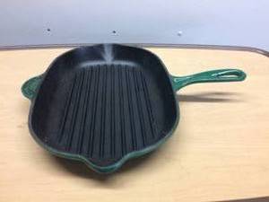 lot 86 image: Le Creuset Cast Iron Skillet Grill