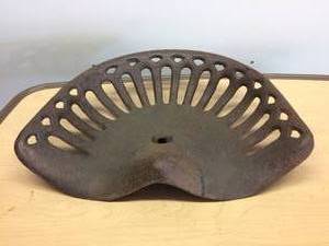 lot 75 image: Vintage Original Antique Cast Iron Tractor Seat