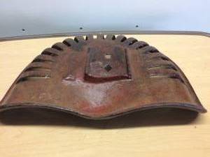 lot 73 image: Vintage Original Antique Cast Iron Tractor Seat