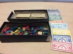 lot 50 image: Vintage Milton Bradley Easy Money Board Game - Looks complete