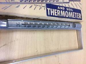 lot 53 image: Vintage D-L Grain Bin Utility And Soil Thermometer With Original Box
